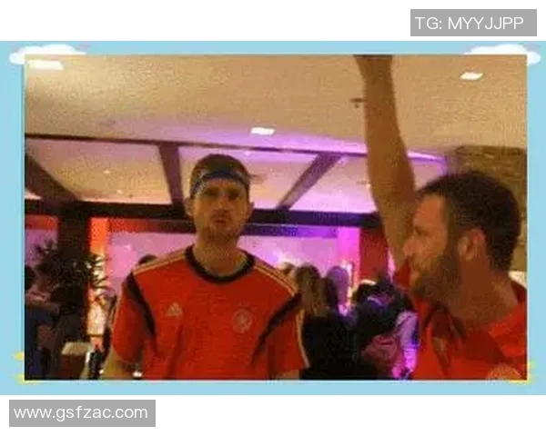 足球明星代言搞笑广告大揭秘让你捧腹大笑的精彩瞬间与幕后趣事